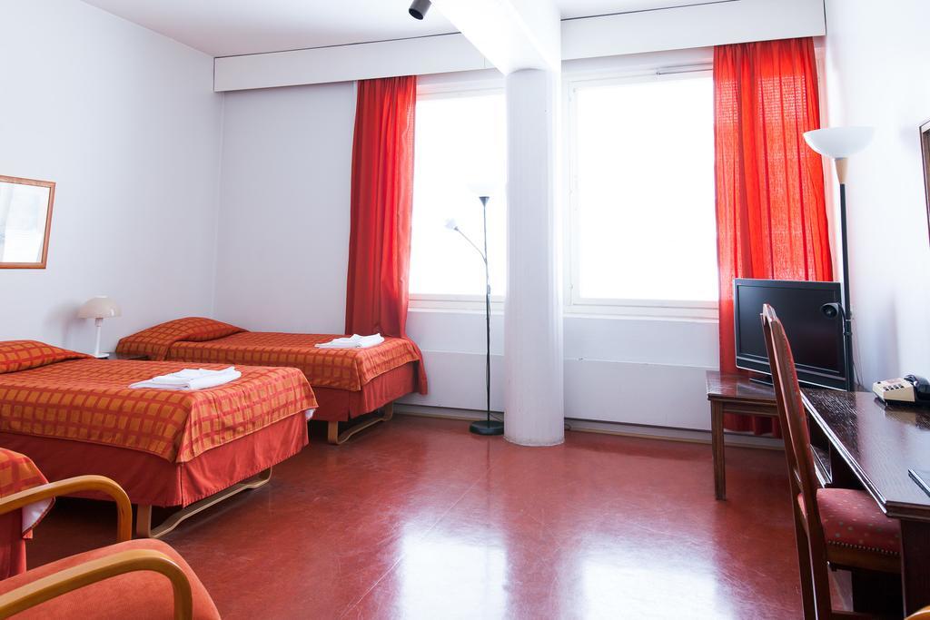 Hotel Aadankosio Joensuu Esterno foto