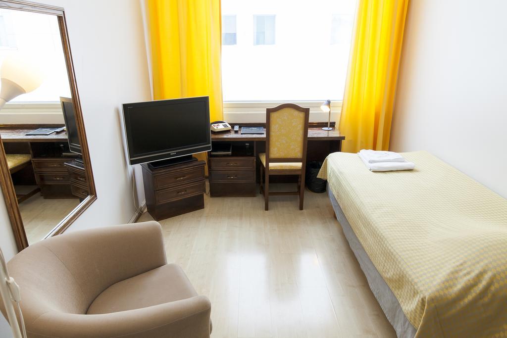 Hotel Aadankosio Joensuu Esterno foto